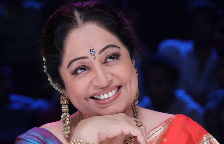 ބަތަލާ ކިރަން ލޭގެ ކެންސަރަށް ފަރުވާ ހޯދަނީ