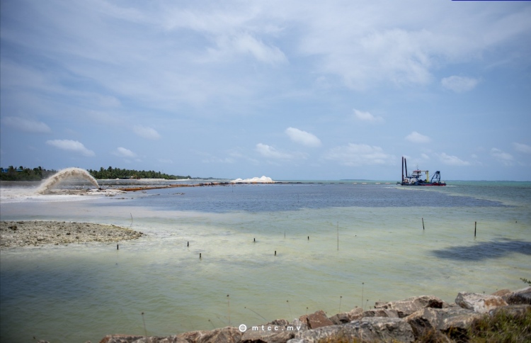 މިފްކޯގެ ހުޅުމީދޫ ބަނދަރުގެ މަސައްކަތް ފަށައިފި