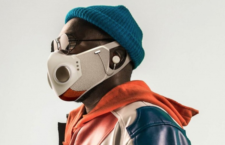 ވަރުގަދަ، މުޅިން ތަފާތު ސްމާޓް މާސްކެއް