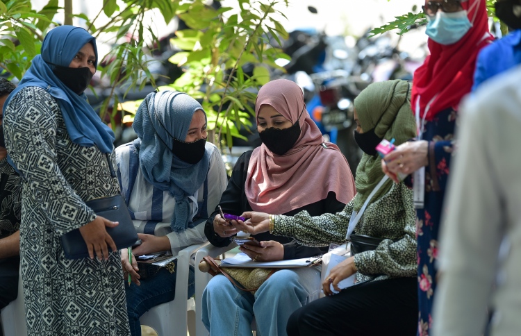 އަންހެނުންގެ ކޮމިޓީތަކަށް ރޯދަ އިނާޔަތް ހަމަޖައްސަނީ