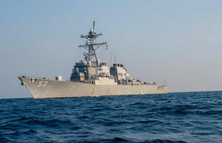 އެމެރިކާ މަނަވަރެއް ހުއްދަނެތި ރާއްޖޭގެ ކަނޑަށް ވަދެފި