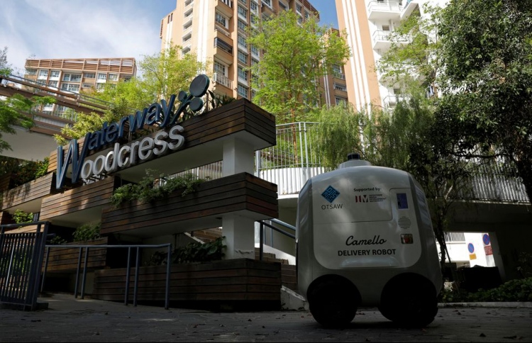 ސިންގަޕޫރްގައި ޑެލިވަރީ ރޮބޮޓްގެ ހިދުމަތް