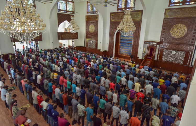 މާލޭގައި ގައިދުރުކޮށް ނަމާދުކުރުން ހުއްޓާލައިފި