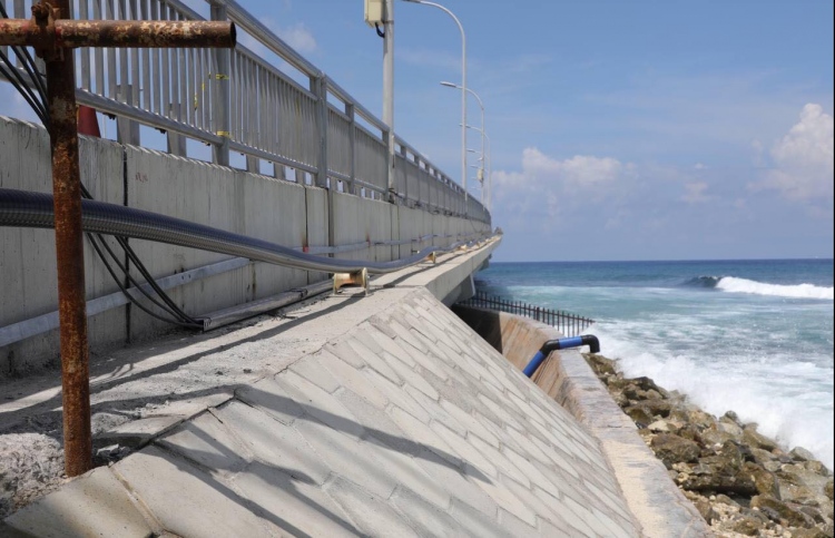 މާލެ-ހުޅުމާލެ ކަރަންޓް ކޭބަލް ބްރިޖުމަތިން ގުޅާލައިފި