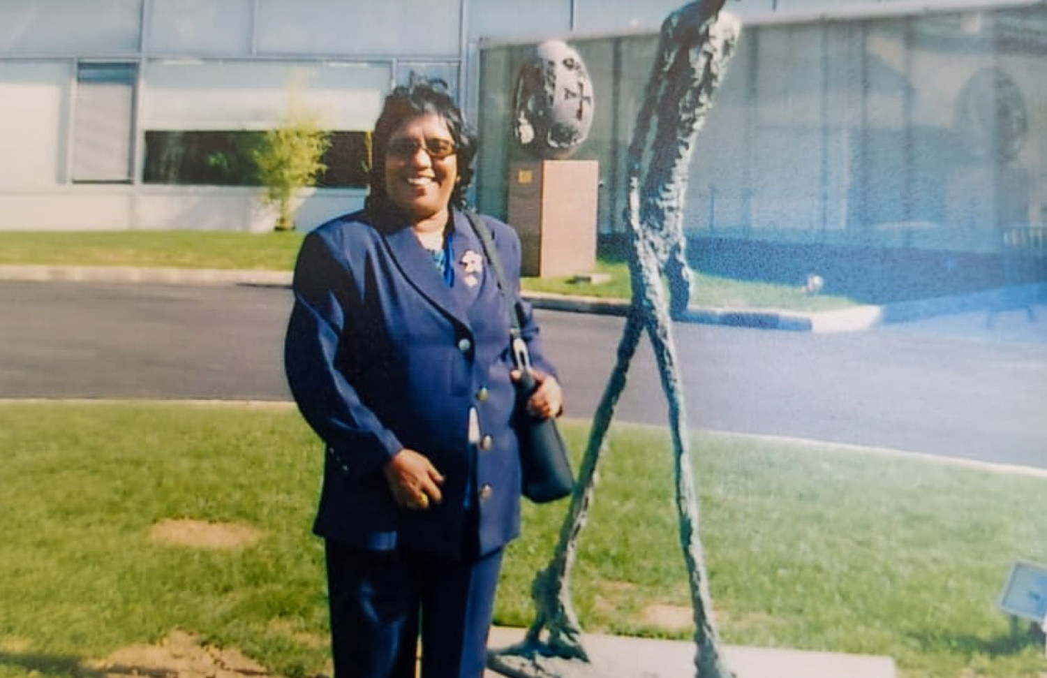 ނާއިލާ: ހިތްހެޔޮ ބޭފުޅެއް