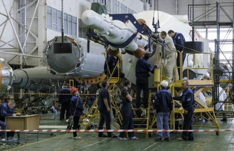 ރަޝިއާ އިން އަމިއްލަ ޖައްވީ ސްޓޭޝަނެއް ލޯންޗްކުރަނީ