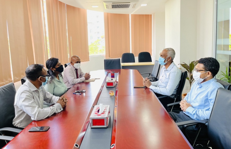 ޝިފާ އާއި މުއިއްޒު ބައްދަލުކުރައްވައިފި