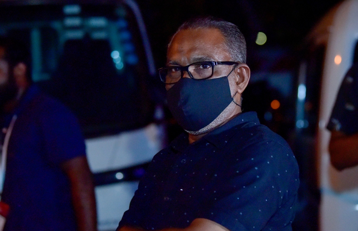 މާލެ: އޭޕްރިލް 28، 2021: "ދޭތިން އެކައްޗަށް" ނަމުގައި އިދިކޮޅު ޕީޕީއެމް/ޕީއެންސީ އިން ބޭއްވި މުޒާހަރާ: މުޒާހަރާ އިން ފުލުހުންގެ ބެލުމުގެ ދަށަށް ގެންދިޔަ އެންމެން ވަނީ ޖޫރިމަނާކޮށް ދޫކޮށްލާފައި.-- ފޮޓޯ: އަހުމަދު އަވްޝަން އިލްޔާސް /މިހާރު