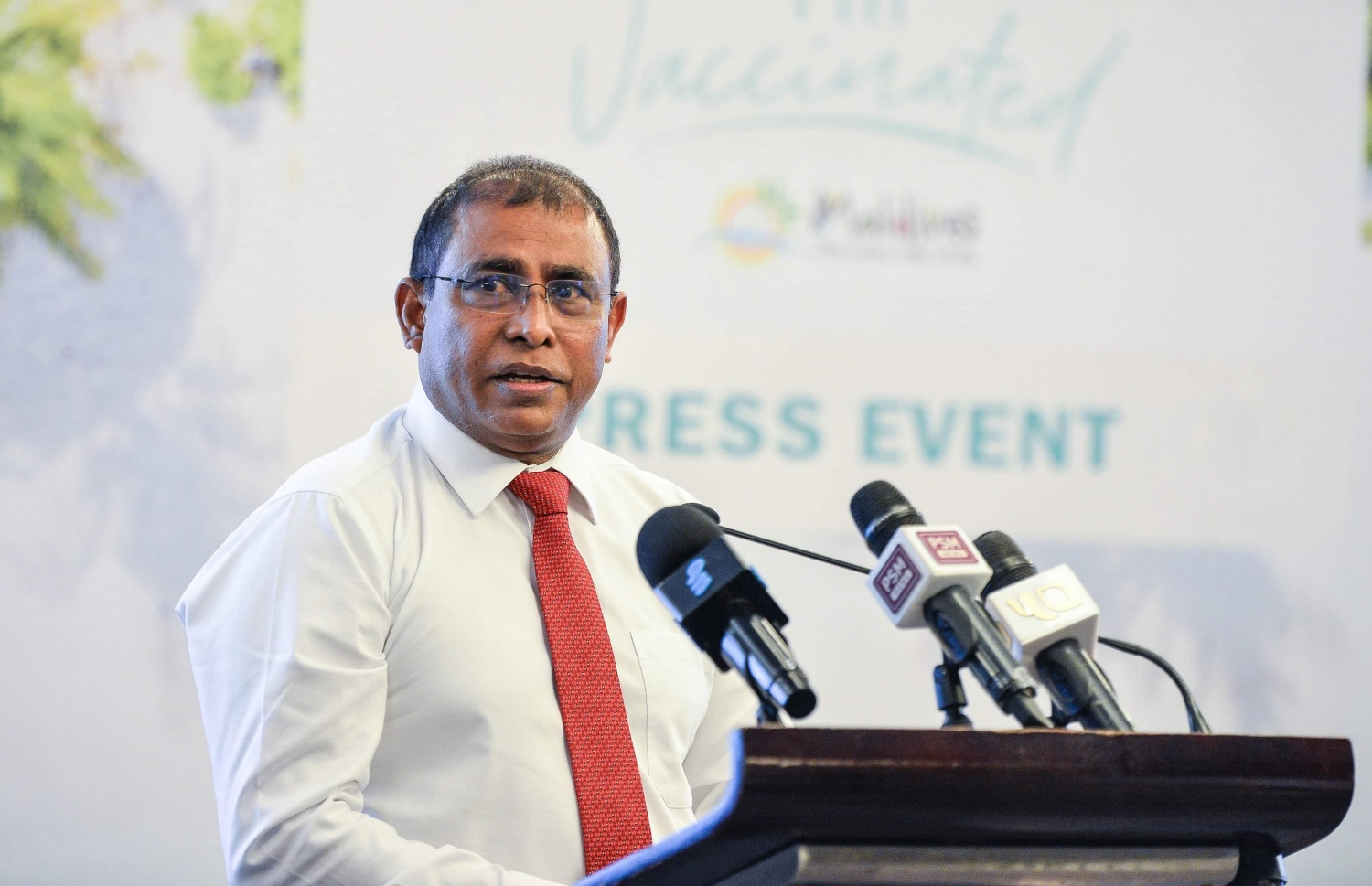 ޓޫރިޒަމް މިނިސްޓަރު އަބްދުﷲ މައުސޫމް ކެމްޕޭނާ ބެހޭގޮތުން ވާހަކަދައްކަވަނީ. -- ފޮޓޯ: މިހާރު