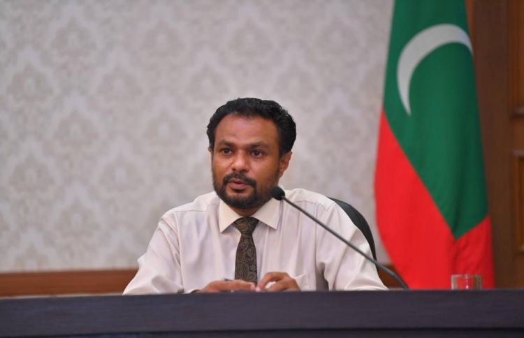 އަހުމަދުގެ ވާހަކަތަކާއެކު އިތުރަށް ވީ ގޯސް!