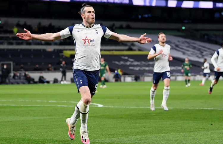 ބޭލްގެ ހެޓްރިކުން ސްޕާސް ގަދަ ހަތަރެއްގެ އުންމީދުގައި