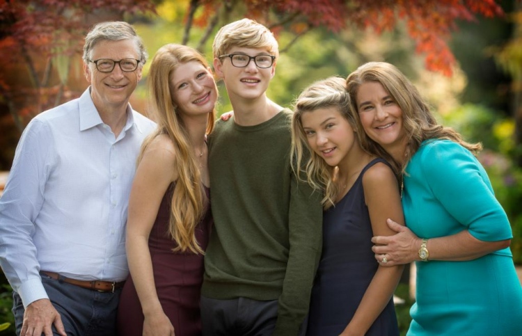 ވަރީގެ މައްސަލާގައި ގޭޓްސްގެ ދަރިފުޅުގެ ޕޯސްޓެއް