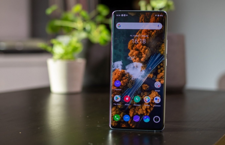 ވީވޯ އެކްސް ސީރީޒްގެ ފޯނުތަކަށް ތިން އަހަރުގެ އަޕްޑޭޓް