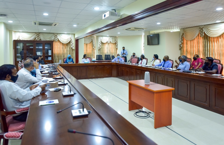 ވަޒީރެއްގެ ގޮތުގައި ނަން އޮތީ މަހުލޫފުގެ އެކަނި