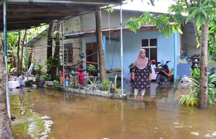 ފުވައްމުލަކު މަގުތަކާއި ގޭގެއިން ފެން ނުހިނދި 4 ދުވަސް