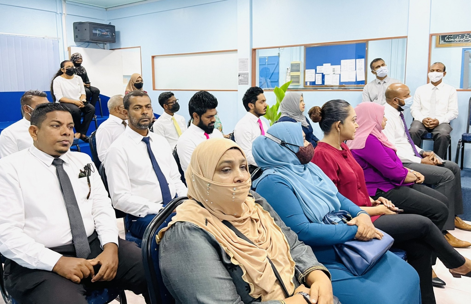 މާލެ ސިޓީ ކައުންސިލްގެ ފަރާތުން އަލަށް އިންތިހާބުވި މެމްބަރުންނާ ބައްދަލުކުރުމަށް ބޭއްވި ރަސްމިއްޔާތު.-- ފޮޓޯ: މާލޭ ސިޓީ ކައުންސިލް