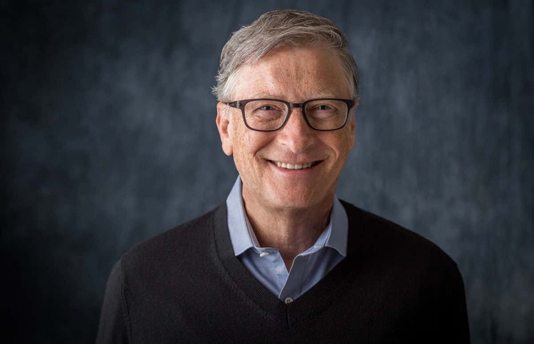 ގޭޓްސް މުވައްޒަފަކާ ލޯބީގެ ގުޅުމެއް ބޭއްވި މައްސަލައެއް