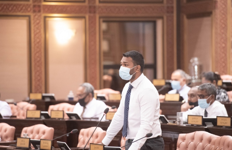 ހިޔާނާތުގެ ތަހުގީގުގެ ސްޕީޑާ މެދު ލަދުގަނޭ: މީކާއީލް