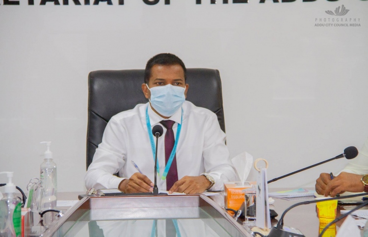 މުޅި އައްޑޫ ލޮކްޑައުން ކުރަން ޖެހިދާނެ: މޭޔަރު