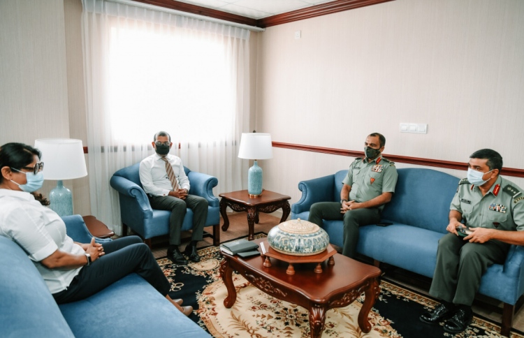 ނަޝީދު ދިރިއުޅުއްވަން ކެނެރީގެ ނުރައްކާކަން އެންގި!