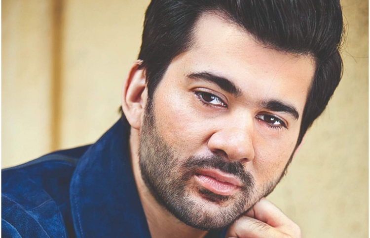 ބެލުނީ ދޮންމާމަ ހެމާގެ ދެތިން ފިލްމެއް: ކަރަން