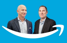 އެމޭޒަންގެ ސީއީއޯ، ޖެފް ބެޒޯސް އަދި އެންޑީ ޖެސީ.