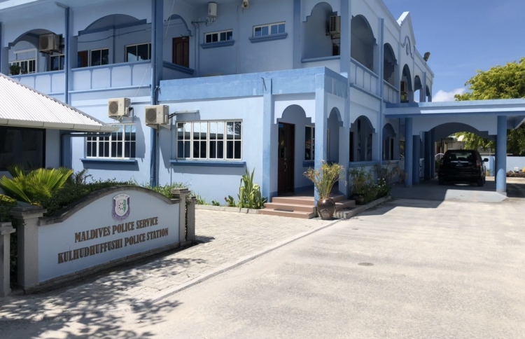 މީހަކު ރަހީނުކުރި ދެ މީހުންގެ ބަންދަށް 15 ދުވަސް