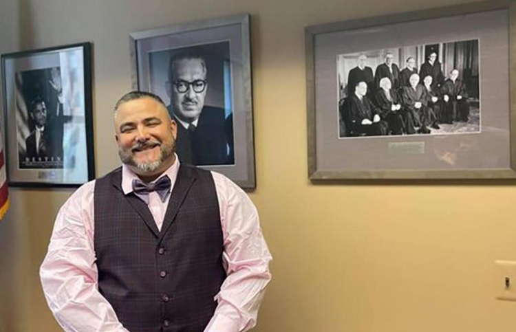 ކުރިން ޑްރަގް ޑީލަރެއް، މިހާރު ގާނޫނީ ވަކީލެއް