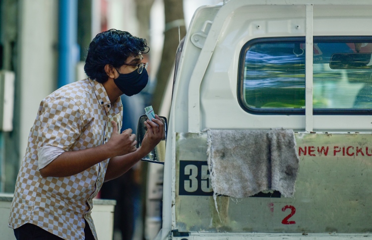 ރާއްޖޭގައި މާސްކް އެޅުން ދެން މަޖުބޫރެއް ނުވާނެ