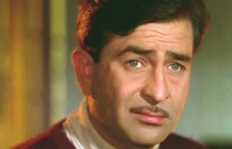 ރާޖް ކަޕޫރްގެ ބައޮގްރަފީއެއް ޑިސެމްބަރުގައި ނެރެނީ