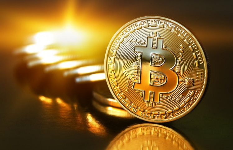 ފުރަތަމަ ފަހަރަށް، ރަސްމީ ފައިސާއަކަށް ބިޓްކޮއިން