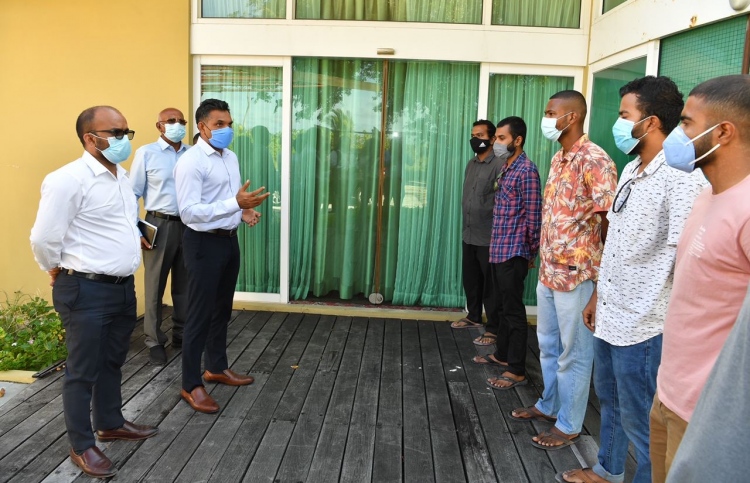 މިލިއަނުން ހޭދަކޮށް އެތައް ދަރިވަރަކަށް ބޮޑު ލަނޑެއް!