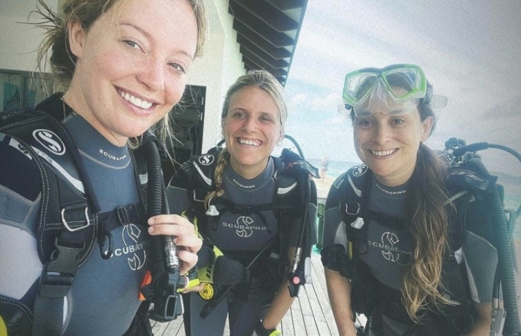 ރާއްޖެ އިޝްތިހާރު ކުރަން އެމެރިކާގެ ނޫސްވެރިން