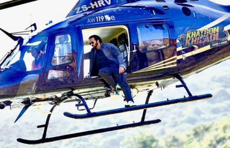 "ހަތުރޯން ކޭ ކިލާޅީ 11" ގެ ޕްރޮމޯ ދައްކާލައިފި