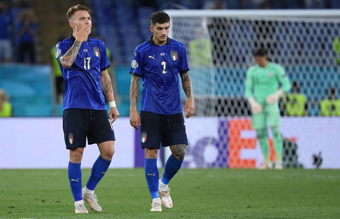 ރޯމް، އޮލިމްޕިކް ސްޓޭޑިއަމް: ޖޫން 17، 2021: ޔޫރޯ 2020ގެ ގުރޫޕް އޭގެ ސްވިޒަލޭންޑް އާއި އިޓަލީ ބައްދަލުކުރި މެޗު ނިންމާލުމަށްފަހު އިޓަލީ ޓީމުގެ ކުޅުންތެރިން އުފާފާޅުކުރަނީ: ސްވިޒަލޭންޑްގެ މައްޗަށް 3-0 ގެ ނަތީޖާއަކުން މޮޅުވެ، ޔޫރޯގެ ދެ ވަނަ ބުރުން އިޓަލީ ވަނީ ޖާގަ ހޯދައިފައި.-- ފޮޓޯ: އޭއެފްޕީ