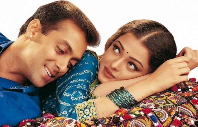 ސަލްމާނާއި އައިޝްވާރިއާ ކަމެއް ނުވާ ކަމަށް ހެދިގެން!