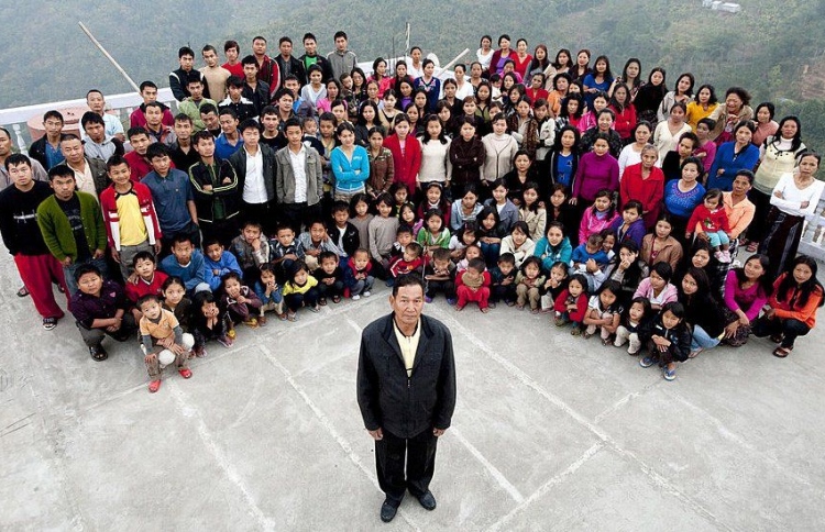 "އެންމެ ބޮޑު އާއިލާ" ގެ އިސް މީހާ މަރުވެއްޖެ