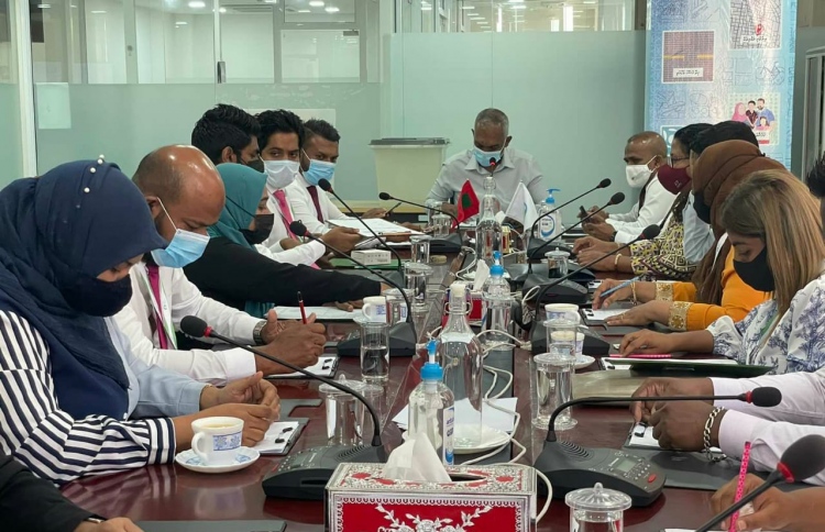 ކައުންސިލްތަކުން ލޯނާއި އެހީދެވޭ ބިލު ތަސްދީގުކޮށްފި