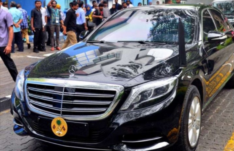 ތަހުގީގަށް ފޯނު ހުޅުވުމުގެ އަމުރު ދެ އަހަރު ފަހުން!