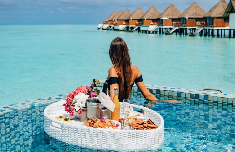 އައި ތަނެއް ނޭނގޭ ފްލޯޓިން ބްރޭކްފާސްޓް