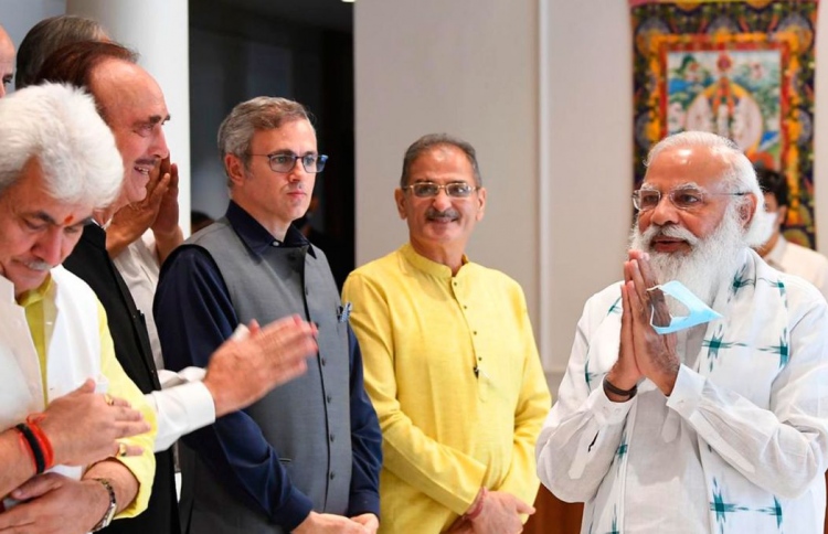 ކަޝްމީރުގެ ވެރިންނާ މޯދީ ބައްދަލުކުރައްވައިފި