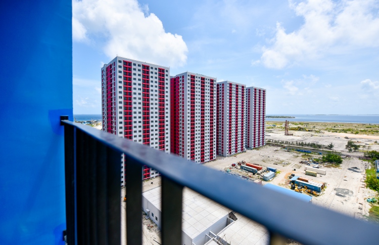 އެފްޑީސީގެ 4،000 ފްލެޓް: 18 ފްލޯގެ 32 ޓަވަރު