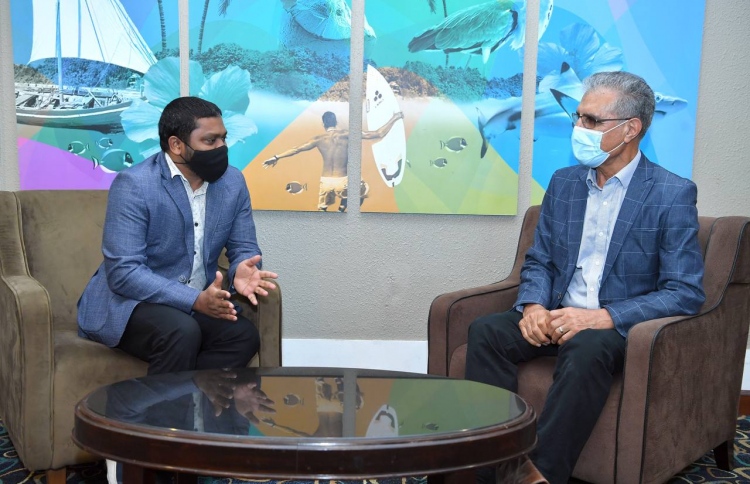 ރައީސްގެ މަންދޫބު އައްބާސް ރާއްޖެ ވަޑައިގެންފި