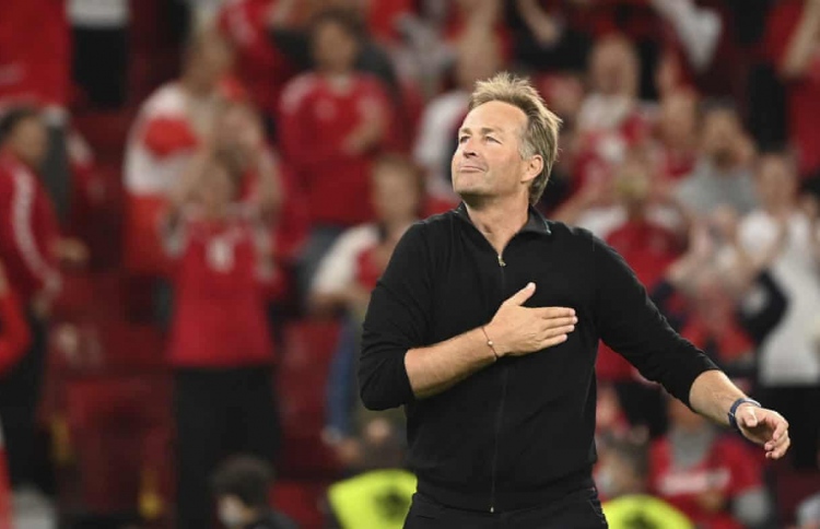 އެރިކްސަންގެ ހާދިސާ އިން ޑެންމާކު ކޮޅަށްނެގީ ކޯޗު