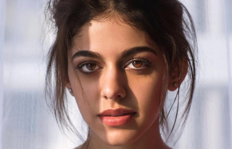 ބޮލީވުޑްގެ ޚަބަރުތައް ކުރުކޮށް