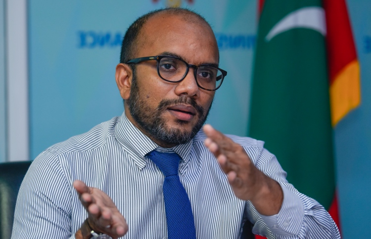 "ޑޮލަރާގުޅޭ ފިޔަވަޅުތައް ލަސްވަނީ ލޮކްޑައުންތަކާ ހެދި"