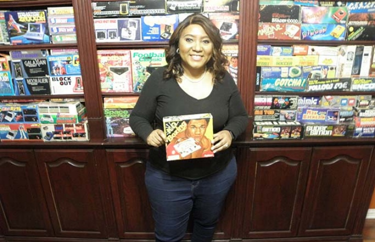 މިއީ އެންމެ ގިނަ ގޭމް ކޮންސޯލް ގެންގުޅޭ މީހާ