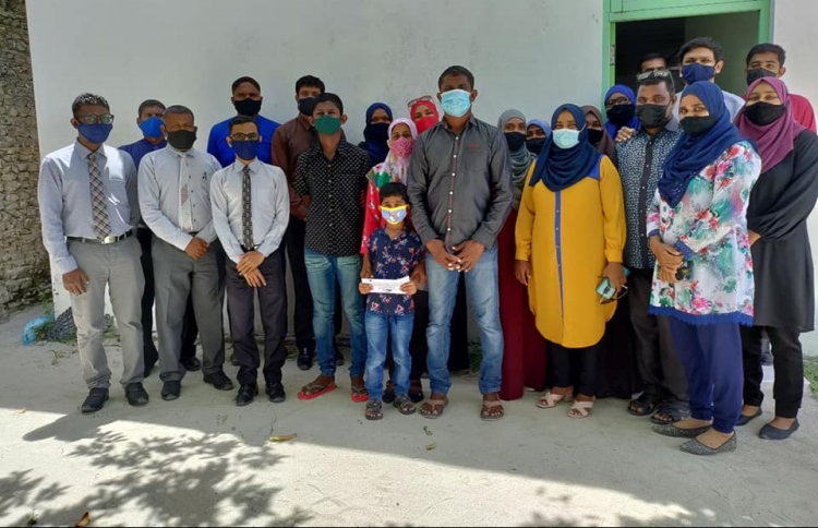 ތުޅާދޫގައި ރޯވި ގޭގެ މީހުންނަށް ކައުންސިލްގެ މާލީ އެހީ