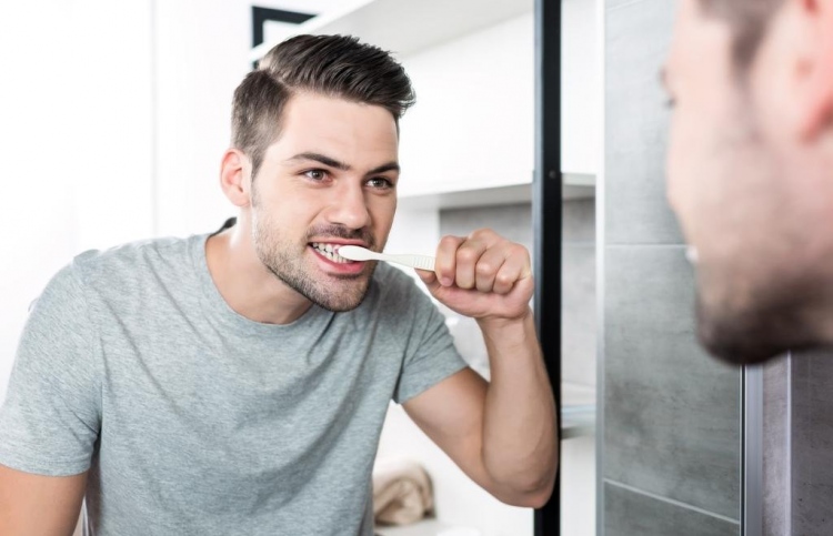 ދަތް އުނގުޅާއިރު ހެދޭ ގޯސްތަކެއް