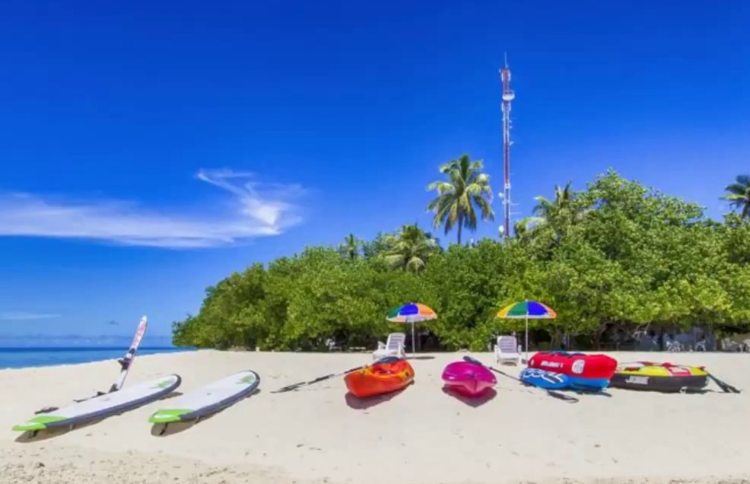 މަހިބަދޫ ގޮނޑުދޮށުުގައި ވޯޓާ ސްޕޯޓްސް ސާމާނު ބަހައްޓާފައި-- ފޮޓޯ: ކުނބު ޓްރާންސްފާ